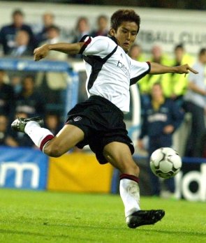 Fulham midfielder Junichi Inamoto